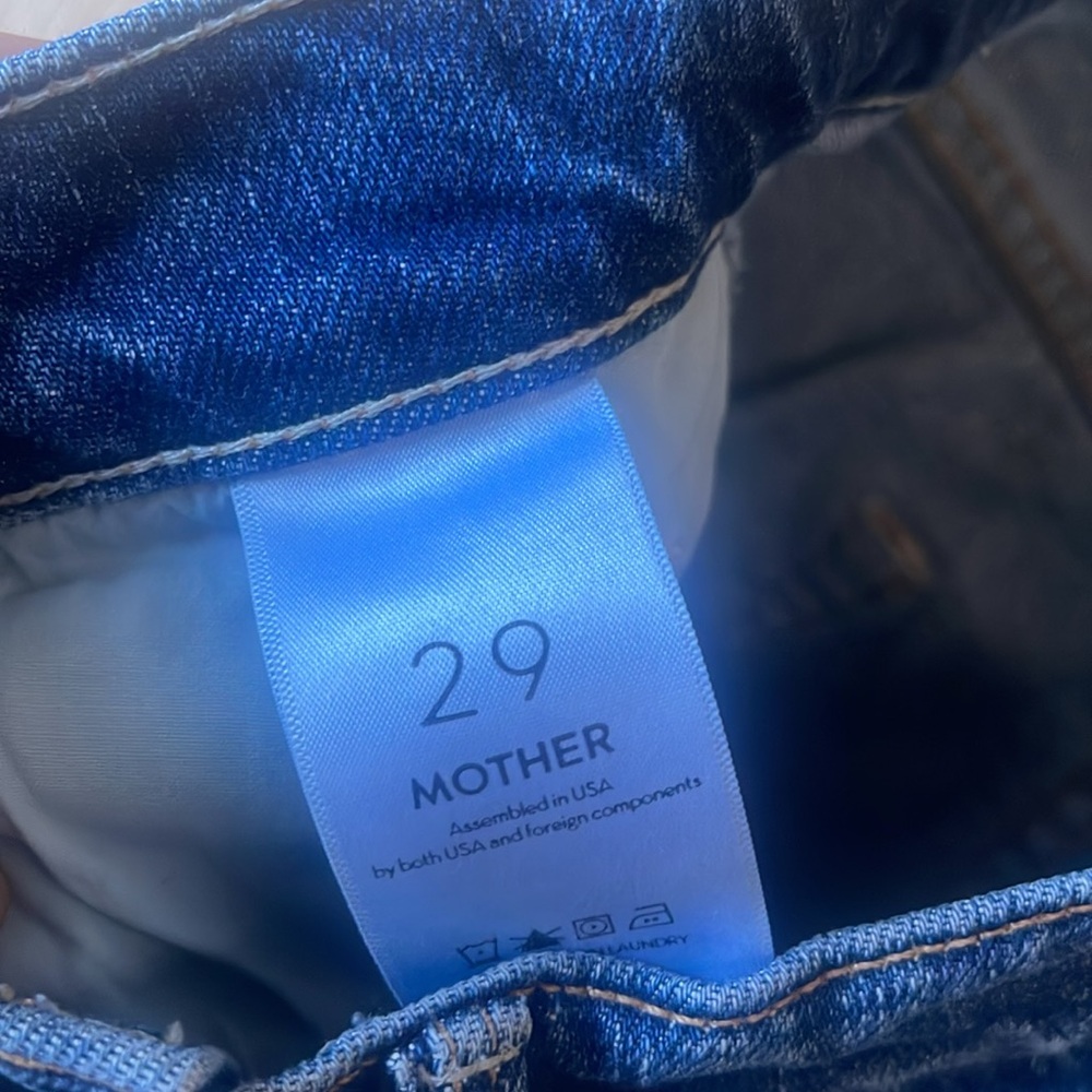 MOTHER Distressed Pocket Tripper Weekender Fray MY TREAT High-Rise Jeans - Picture 4 of 7